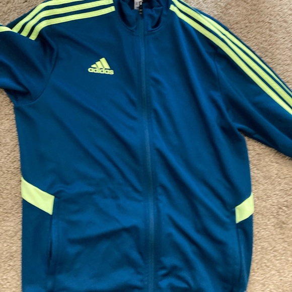 Adidas - Picture 3 of 5